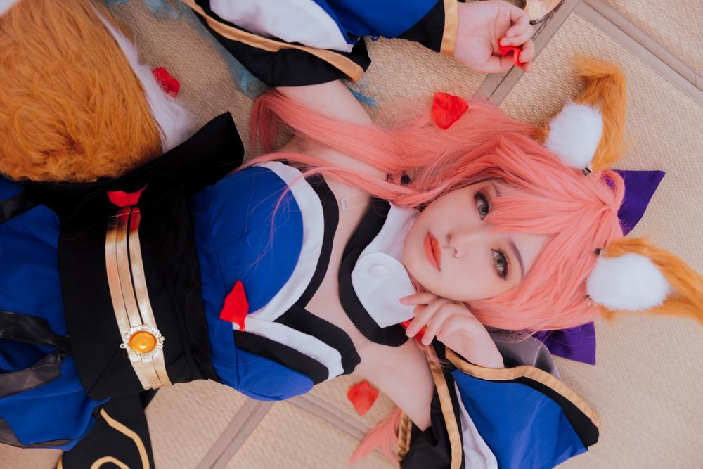 “PG模拟器游戏下载”线上展览靠什么“圈